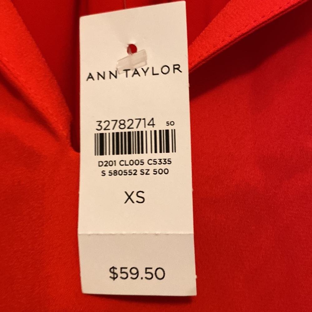 NWT Ann Taylor Women's Mixed Media Ruffle Split Neck Top - Picture 8 of 8